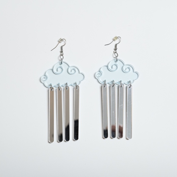 Handmade acrylic UV cloud mirror drop earrings - Picture 3 of 6
